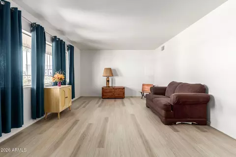 Living - 5337 W Thomas Rd, Phoenix, AZ 85031 photo 1 of 3