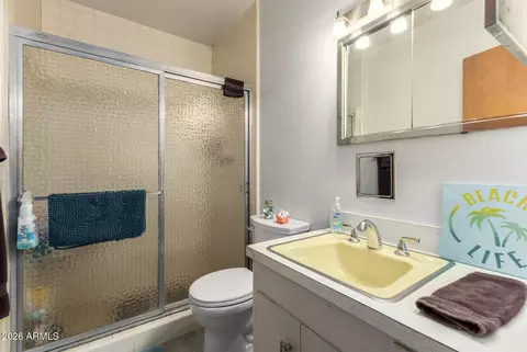 Bath - 5337 W Thomas Rd, Phoenix, AZ 85031 photo 5 of 5