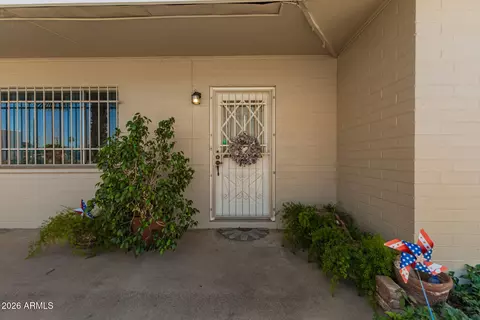 Exterior - 5337 W Thomas Rd, Phoenix, AZ 85031 photo 1 of 7