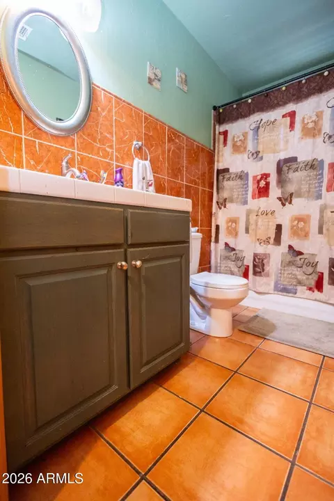 Bath - 4109 N Washington Ave, Douglas, AZ 85607 photo 2 of 4