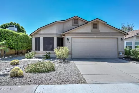 Exterior - 3125 E Siesta Ln, Phoenix, AZ 85050 photo 2 of 8
