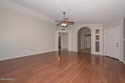 Living - 3125 E Siesta Ln, Phoenix, AZ 85050 photo 1 of 2