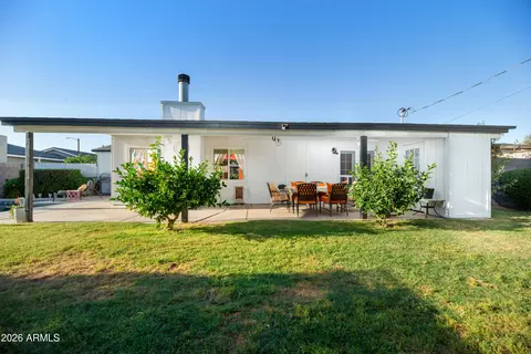 Exterior - 935 E Oregon Ave, Phoenix, AZ 85014 photo 15 of 15