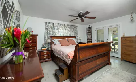 Bedroom - 935 E Oregon Ave, Phoenix, AZ 85014 photo 1 of 5