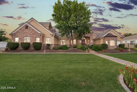 2918 E Waterman Way, Gilbert, AZ 85297