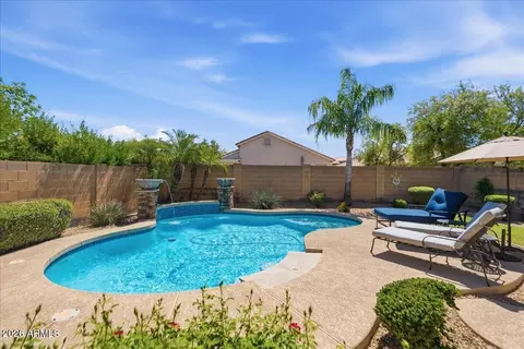 Exterior - 2249 E Soft Wind Dr, Phoenix, AZ 85024 photo 5 of 9