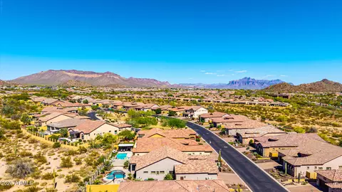 View/Area - 2046 N Steele Cir, Mesa, AZ 85207 photo 3 of 3