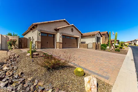 Exterior - 2046 N Steele Cir, Mesa, AZ 85207 photo 5 of 19
