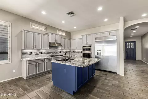 Kitchen - 2046 N Steele Cir, Mesa, AZ 85207 photo 4 of 4