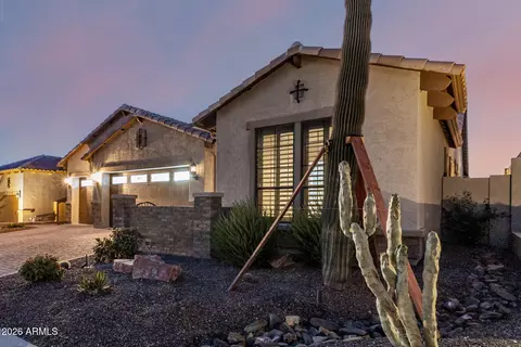 Exterior - 2046 N Steele Cir, Mesa, AZ 85207 photo 2 of 19
