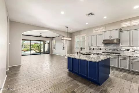 Kitchen - 2046 N Steele Cir, Mesa, AZ 85207 photo 2 of 4