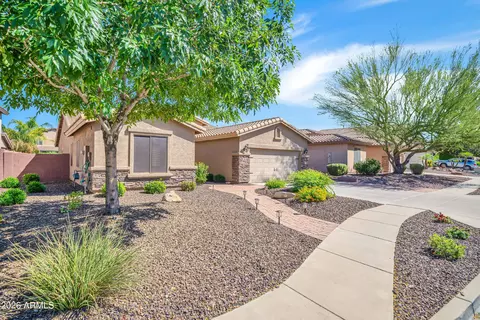 2214 W Hedgehog Pl, Phoenix, AZ 85085