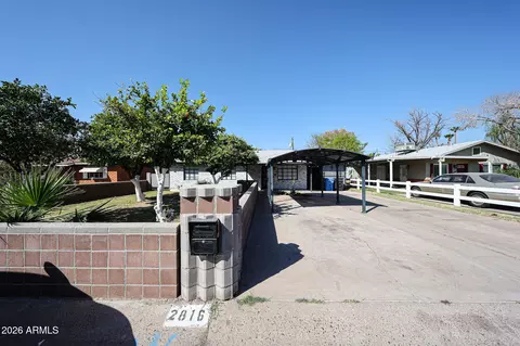2816 N 33rd Pl, Phoenix, AZ 85008