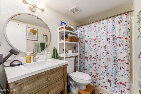 Bath - 1014 E Spence Ave #208, Tempe, AZ 85281 photo 2 of 2