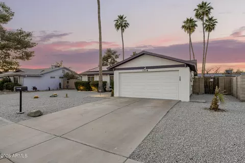 1714 W Shawnee Dr, Chandler, AZ 85224
