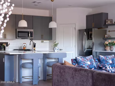 3053 W Straight Arrow Ln, Phoenix, AZ 85083