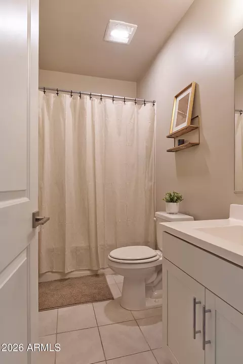 Bath - 3053 W Straight Arrow Ln, Phoenix, AZ 85083 photo 2 of 2