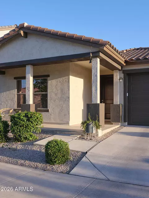 Exterior - 3053 W Straight Arrow Ln, Phoenix, AZ 85083 photo 4 of 5