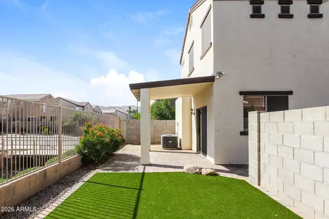 Exterior - 1346 E Dunbar Dr, Phoenix, AZ 85042 photo 3 of 3
