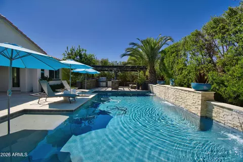 2880 E Iris Dr, Chandler, AZ 85286