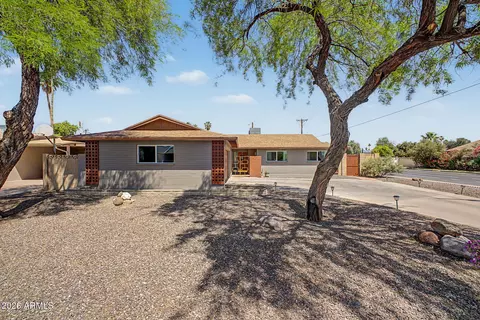 236 E Minton Dr, Tempe, AZ 85282