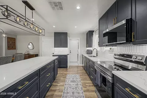 Kitchen - 236 E Minton Dr, Tempe, AZ 85282 photo 3 of 3