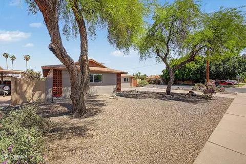 Exterior - 236 E Minton Dr, Tempe, AZ 85282 photo 2 of 6