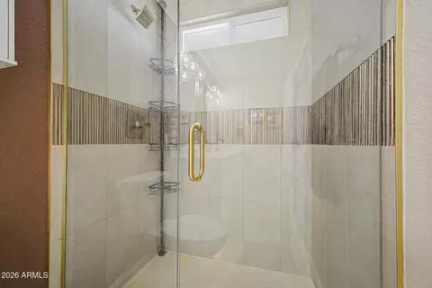 Bath - 236 E Minton Dr, Tempe, AZ 85282 photo 2 of 3
