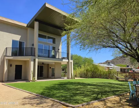 933 W Mercer Ln, Phoenix, AZ 85029