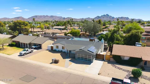 View/Area - 2839 E Sierra St, Phoenix, AZ 85028 photo 1 of 5