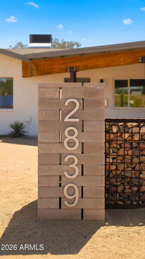 Exterior - 2839 E Sierra St, Phoenix, AZ 85028 photo 2 of 16