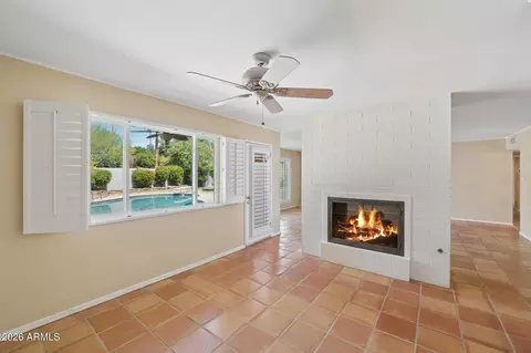 4902 E Osborn Rd, Phoenix, AZ 85018 photo 8