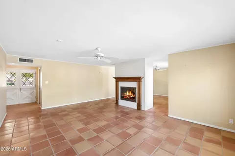 4902 E Osborn Rd, Phoenix, AZ 85018 photo 5
