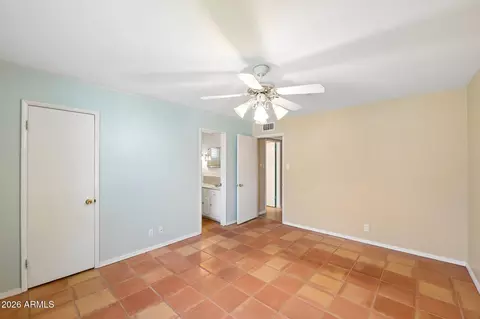 4902 E Osborn Rd, Phoenix, AZ 85018 photo 18