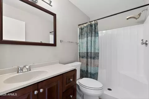 Bath - 11609 S Maze Ct, Phoenix, AZ 85044 photo 1 of 2
