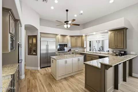 Kitchen - 4040 E Mclellan Rd #16, Mesa, AZ 85205 photo 2 of 5