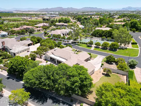 View/Area - 4040 E Mclellan Rd #16, Mesa, AZ 85205 photo 5 of 8