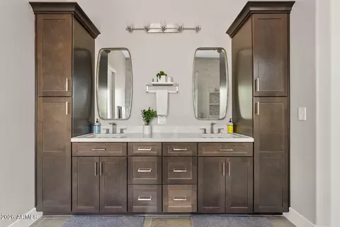 Bath - 4040 E Mclellan Rd #16, Mesa, AZ 85205 photo 5 of 8