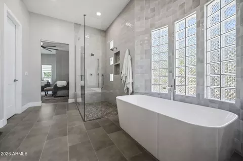 Bath - 4040 E Mclellan Rd #16, Mesa, AZ 85205 photo 3 of 8