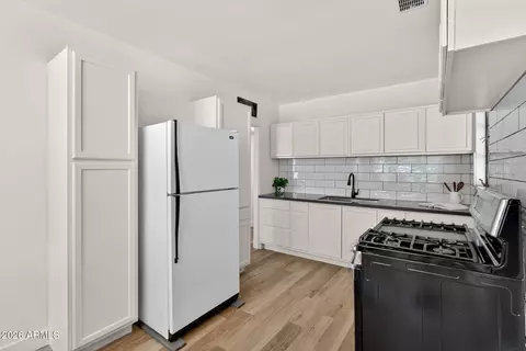 Kitchen - 1324 E Hall St, Tempe, AZ 85281 photo 2 of 11