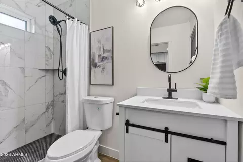 Bath - 1324 E Hall St, Tempe, AZ 85281 photo 4 of 5