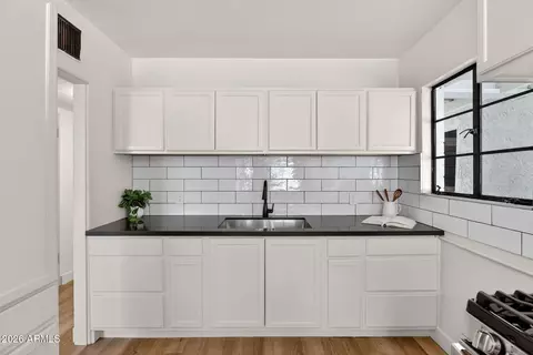 Kitchen - 1324 E Hall St, Tempe, AZ 85281 photo 4 of 11