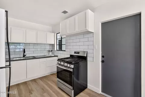 Kitchen - 1324 E Hall St, Tempe, AZ 85281 photo 3 of 11