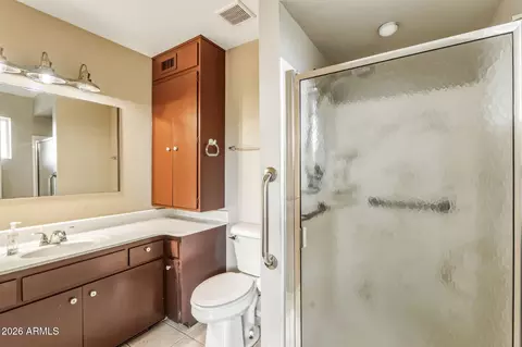 Bath - 1022 W Las Palmaritas Dr, Phoenix, AZ 85021 photo 3 of 3