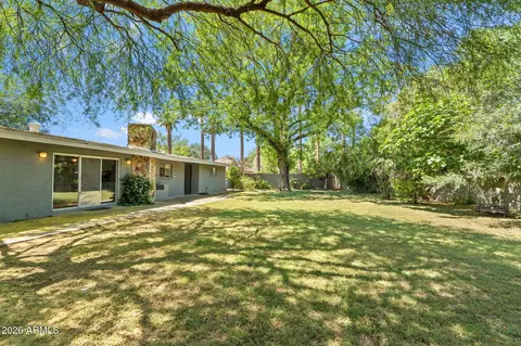 Exterior - 1022 W Las Palmaritas Dr, Phoenix, AZ 85021 photo 4 of 9