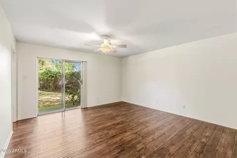 Living - 1022 W Las Palmaritas Dr, Phoenix, AZ 85021 photo 4 of 4
