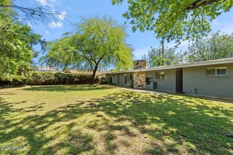 Exterior - 1022 W Las Palmaritas Dr, Phoenix, AZ 85021 photo 7 of 9