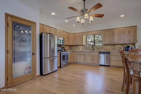 Kitchen - 4037 W Sage Ct, Pine, AZ 85544 photo 2 of 3