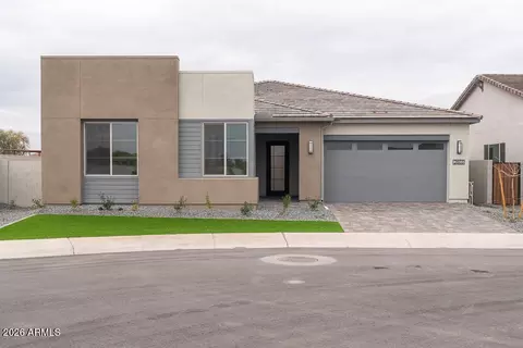 2603 E Alfonso Dr, San Tan Valley, AZ 85140