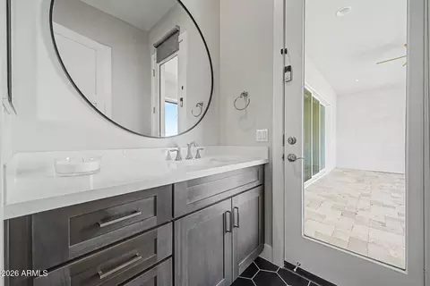 Bath - 1716 E Melrose St, Mesa, AZ 85203 photo 10 of 13